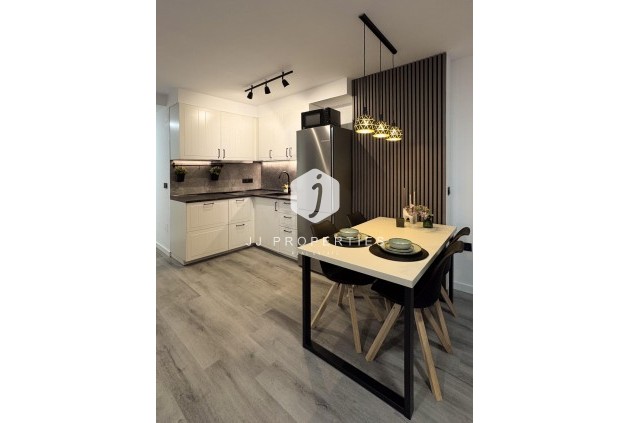 Resale - Apartment / flat -
Torrevieja - Curva Del Palangre