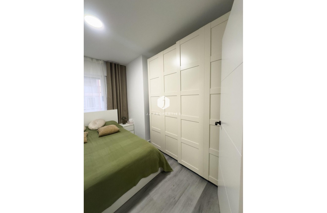 Resale - Apartment / flat -
Torrevieja - Curva Del Palangre