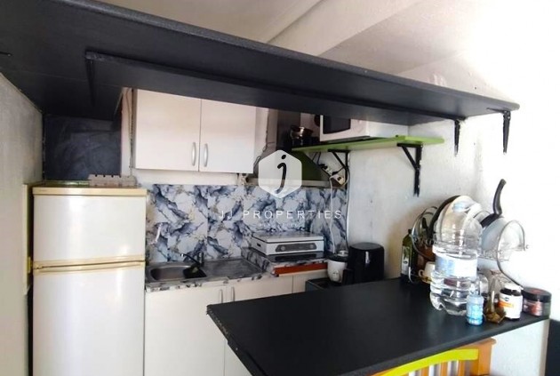 Resale - Apartment / flat -
Torrevieja - Punta prima