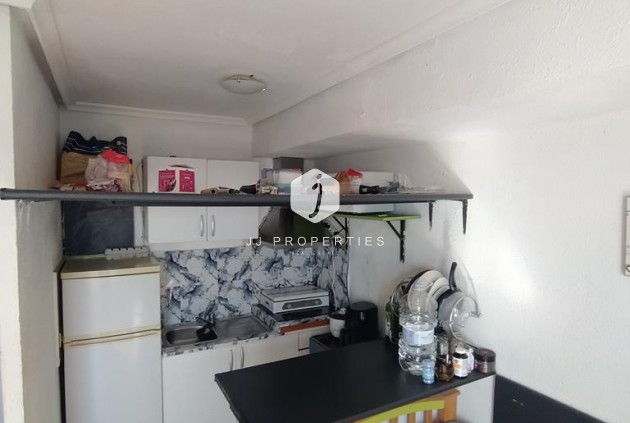 Resale - Apartment / flat -
Torrevieja - Punta prima