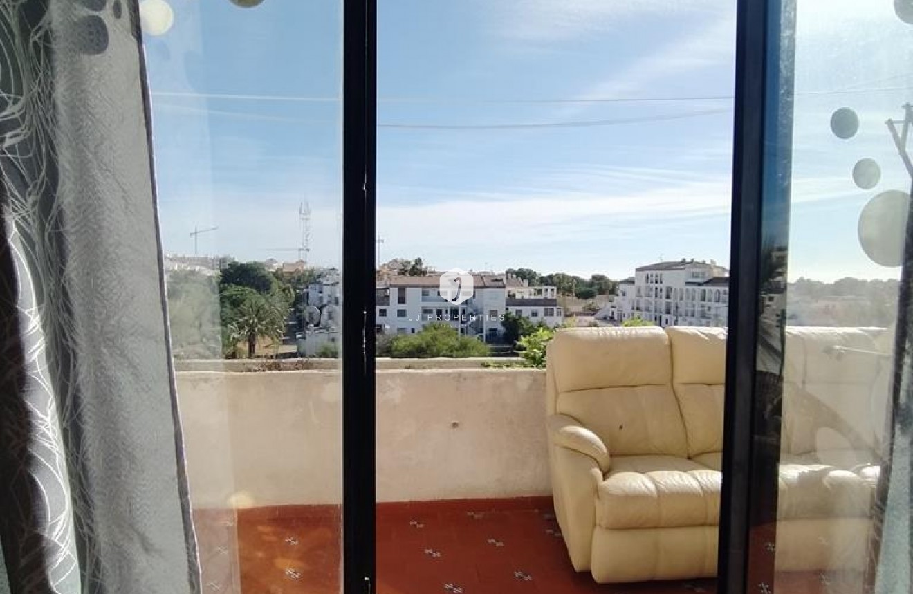 Resale - Apartment / flat -
Torrevieja - Punta prima