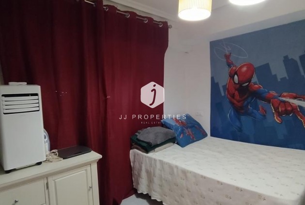 Resale - Apartment / flat -
Torrevieja - Punta prima