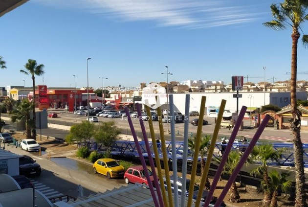 Resale - Apartment / flat -
Torrevieja - Punta prima