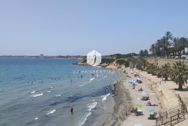 Resale - Apartment / flat -
Torrevieja - Punta prima