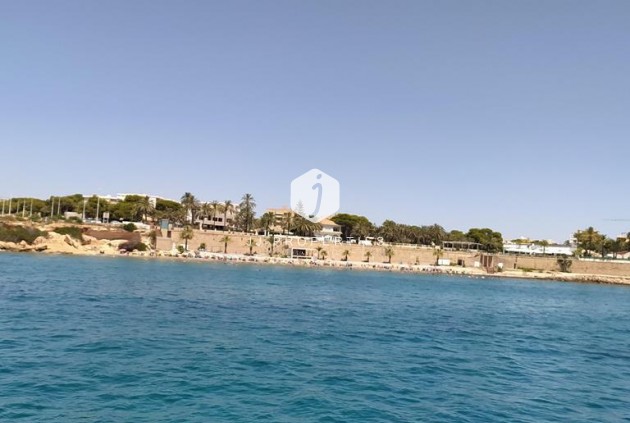 Resale - Apartment / flat -
Torrevieja - Punta prima