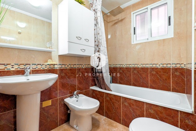 Resale - Apartment / flat -
Torrevieja - Costa Blanca