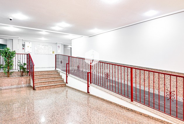 Resale - Apartment / flat -
Torrevieja - Costa Blanca