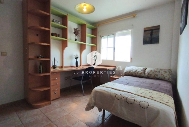 Resale - Villa -
Torrevieja - La Siesta - El Salado - Torreta