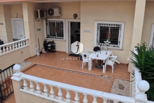 Z drugiej ręki - Mieszkanie w bloku -
Torrevieja - Centro