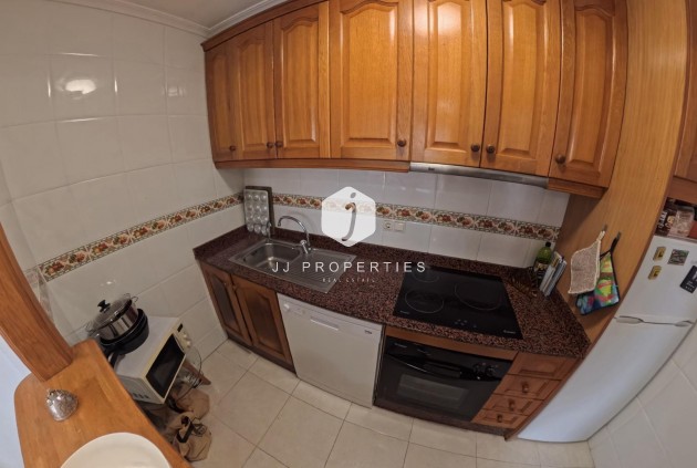 Z drugiej ręki - Mieszkanie w bloku -
Torrevieja - Centro