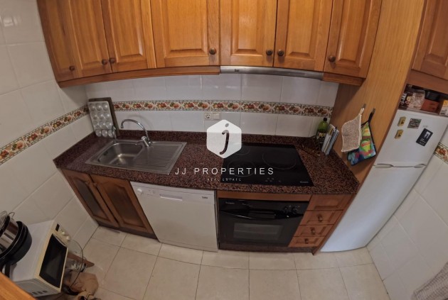 Z drugiej ręki - Mieszkanie w bloku -
Torrevieja - Centro