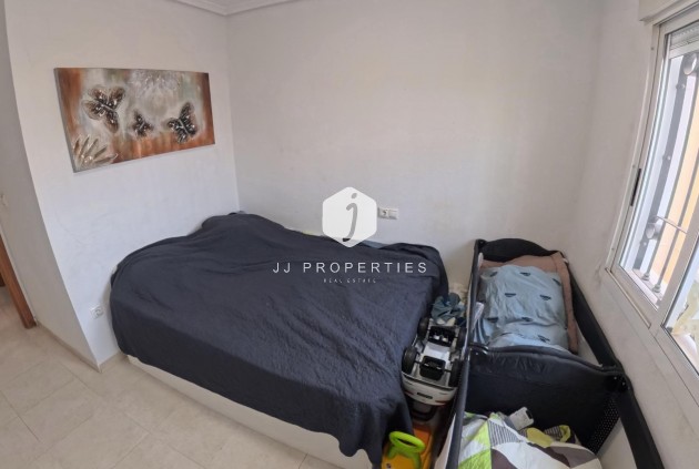 Z drugiej ręki - Mieszkanie w bloku -
Torrevieja - Centro