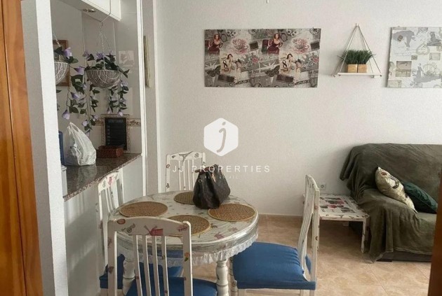 D'occasion - Appartement -
Torrevieja - Centro