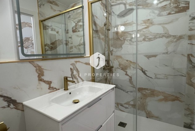 Resale - Apartment / flat -
Orihuela Costa - Costa Blanca