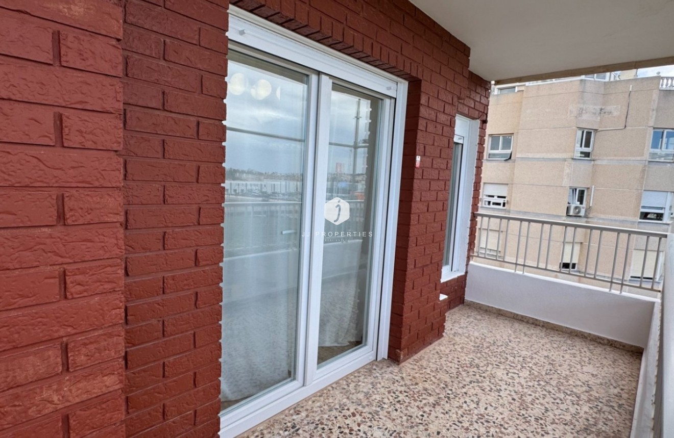 Resale - Apartment / flat -
Orihuela Costa - Costa Blanca