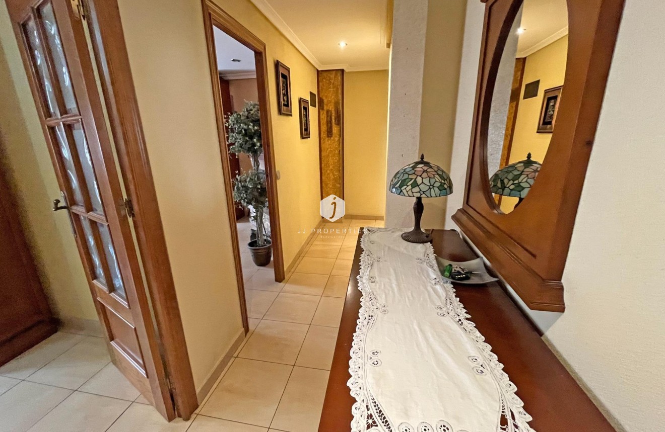 D'occasion - Appartement -
Formentera del Segura - Palacios