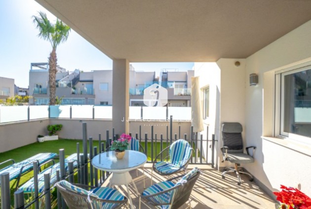 Z drugiej ręki - Mieszkanie w bloku -
Torrevieja - Costa Blanca