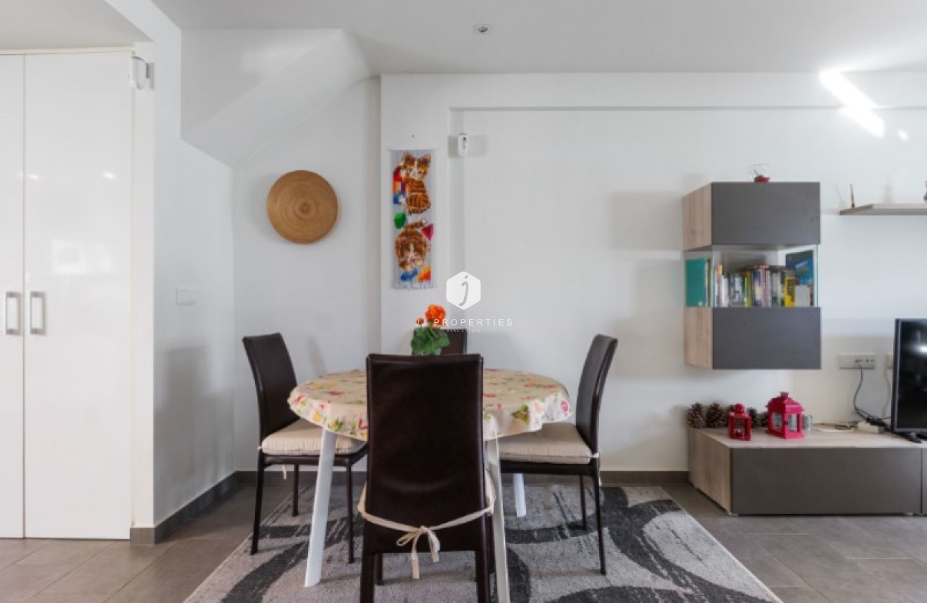 Z drugiej ręki - Mieszkanie w bloku -
Torrevieja - Costa Blanca