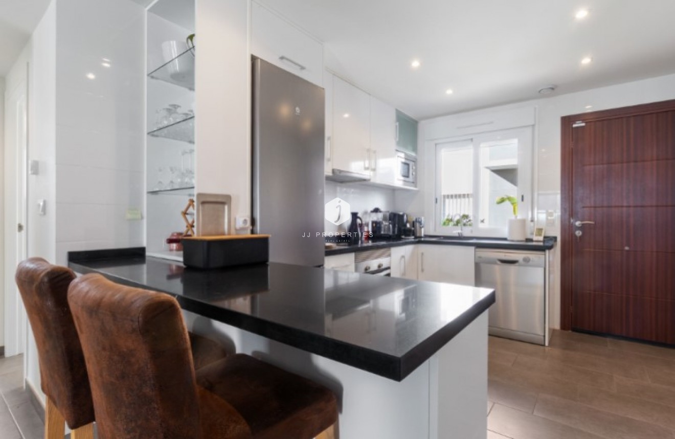 Z drugiej ręki - Mieszkanie w bloku -
Torrevieja - Costa Blanca