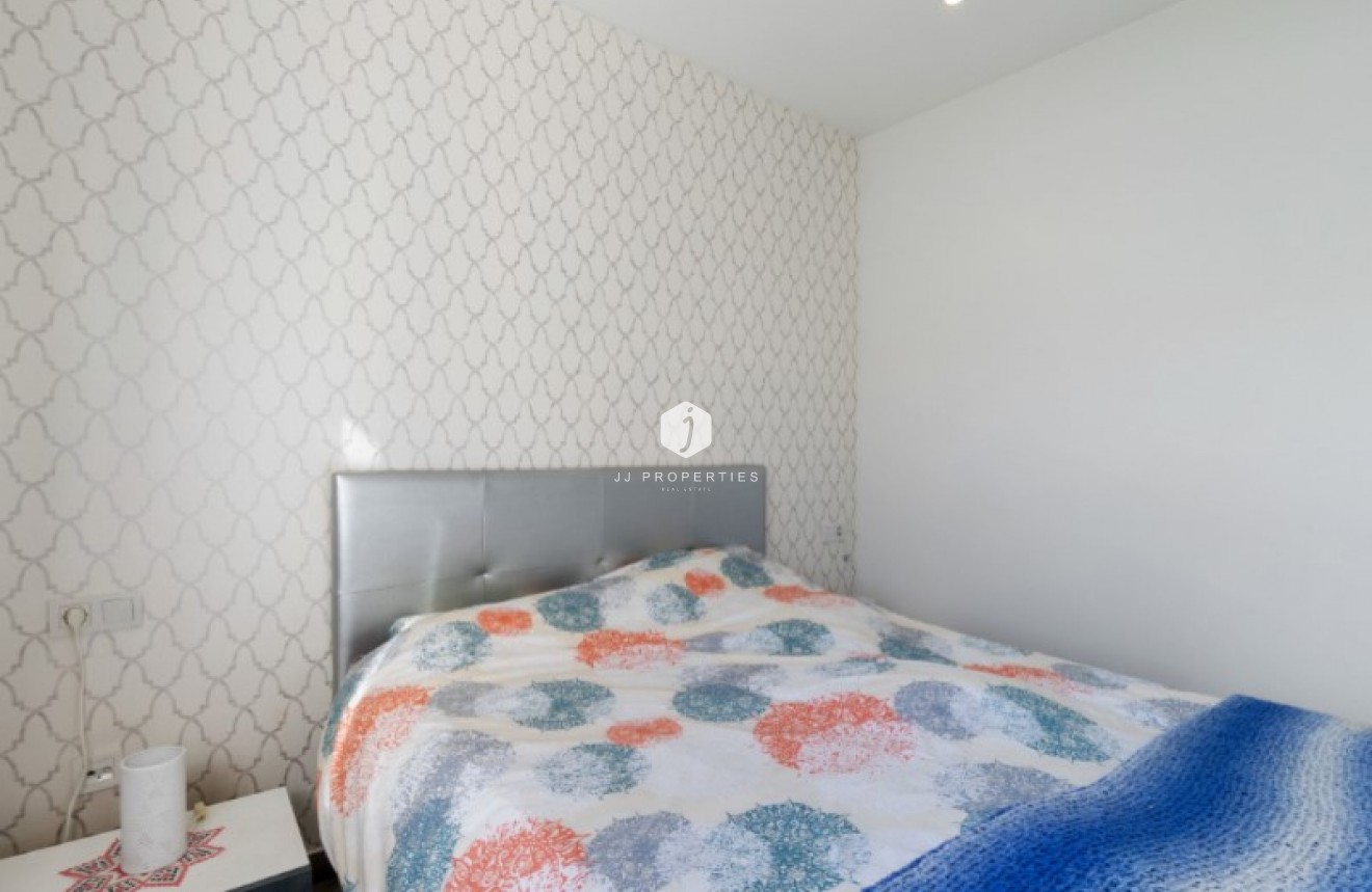 Z drugiej ręki - Mieszkanie w bloku -
Torrevieja - Costa Blanca