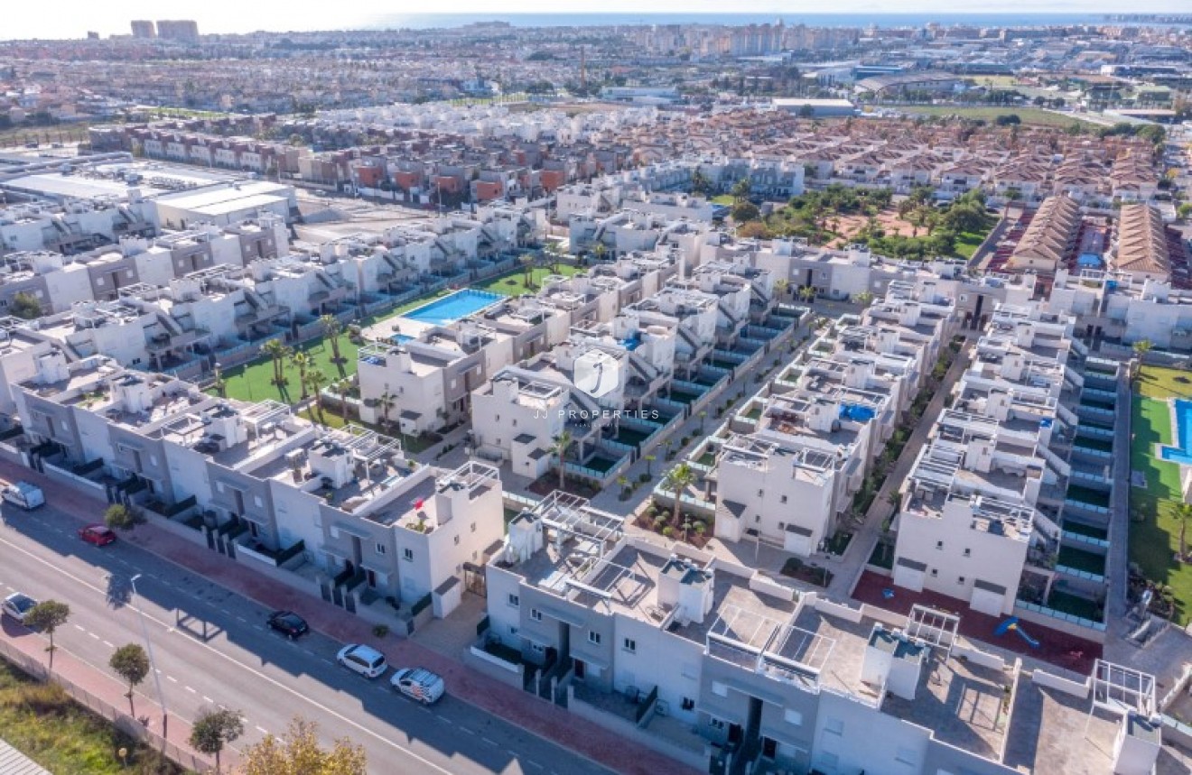 Z drugiej ręki - Mieszkanie w bloku -
Torrevieja - Costa Blanca