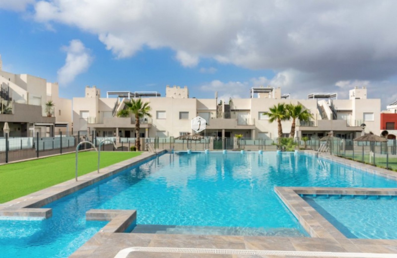 Z drugiej ręki - Mieszkanie w bloku -
Torrevieja - Costa Blanca