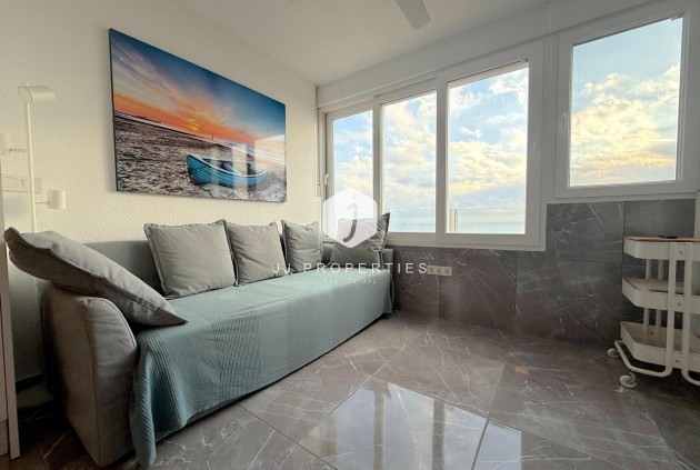 Resale - Apartment / flat -
Torrevieja - Cabo cervera