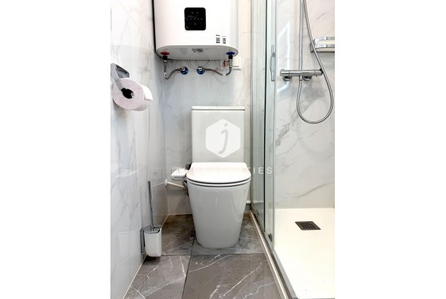 Resale - Apartment / flat -
Torrevieja - Cabo cervera