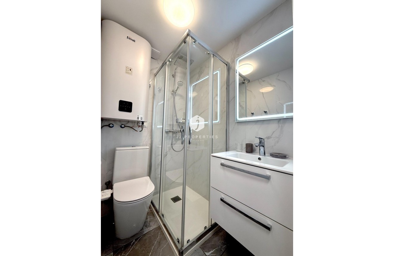 Resale - Apartment / flat -
Torrevieja - Cabo cervera