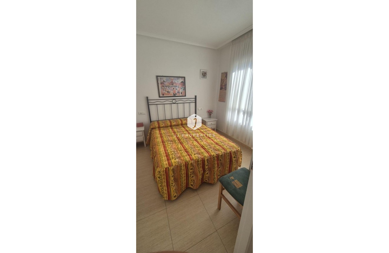 D'occasion - Appartement -
Torrevieja - La Mata Pueblo