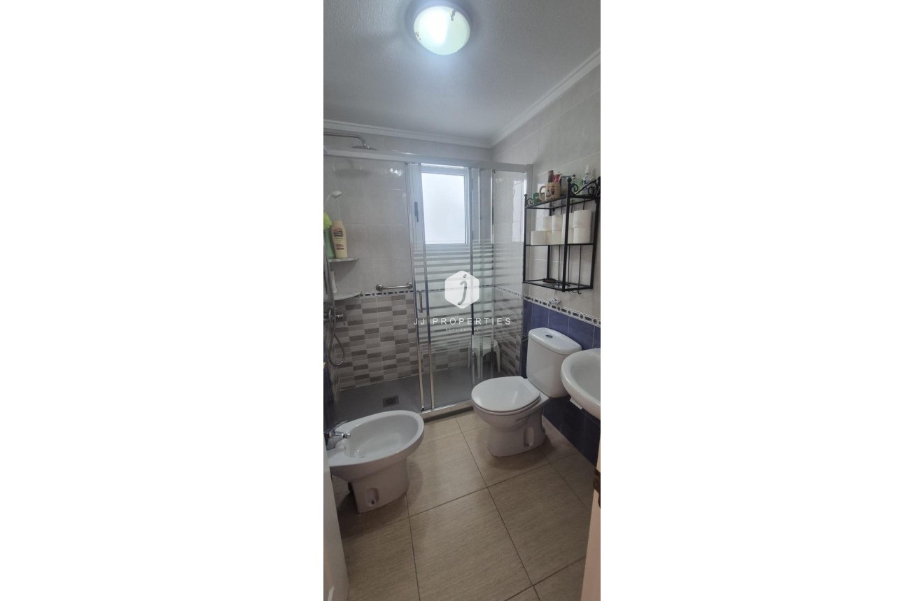 D'occasion - Appartement -
Torrevieja - La Mata Pueblo
