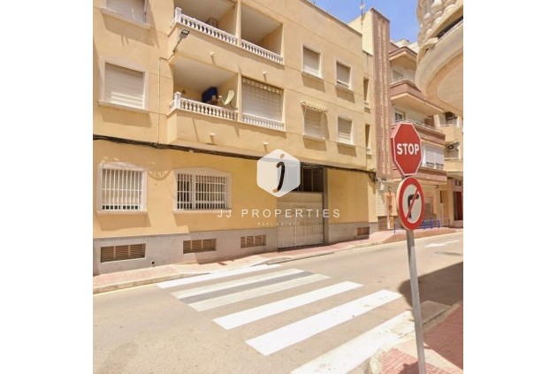 D'occasion - Appartement -
Torrevieja - La Mata Pueblo