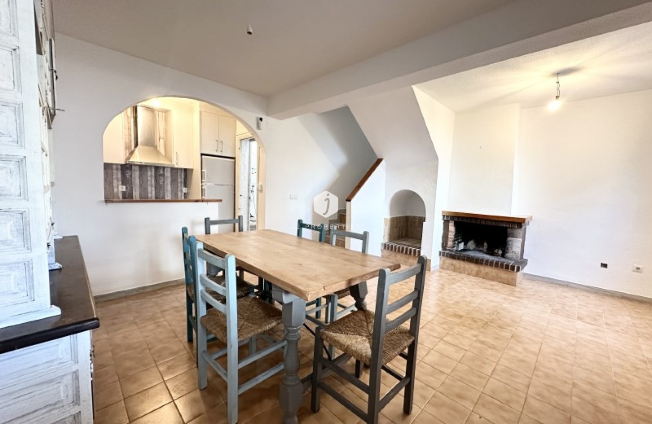 D'occasion - Chalet -
Torrevieja - Costa Blanca