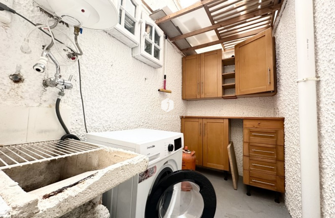 D'occasion - Chalet -
Torrevieja - Costa Blanca