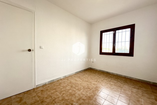 D'occasion - Chalet -
Torrevieja - Costa Blanca