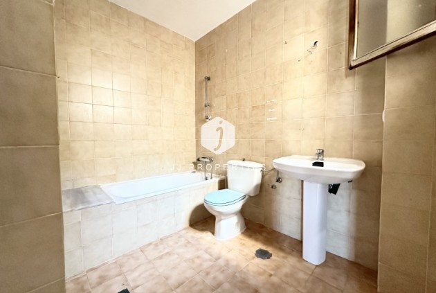 D'occasion - Chalet -
Torrevieja - Costa Blanca