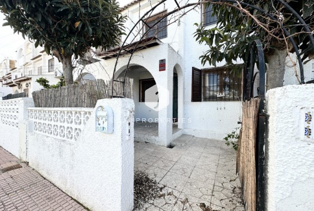 D'occasion - Chalet -
Torrevieja - Costa Blanca