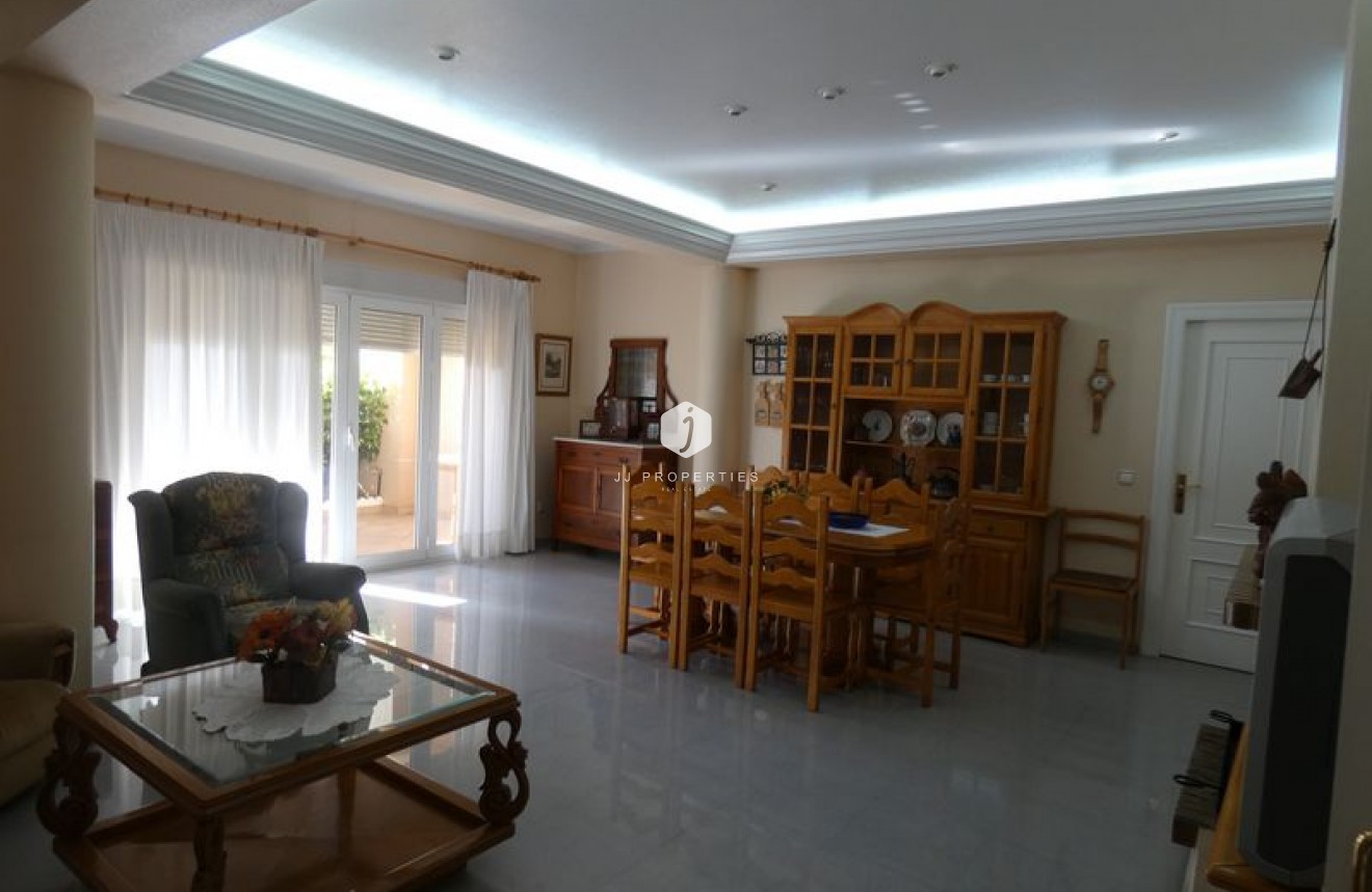 Resale - Villa -
Almoradí - Inland