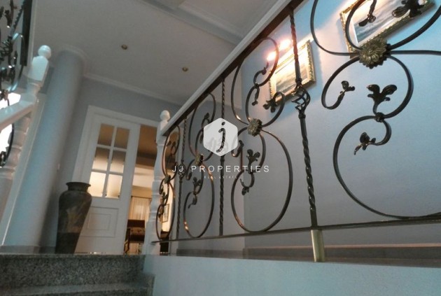 Resale - Villa -
Almoradí - Inland