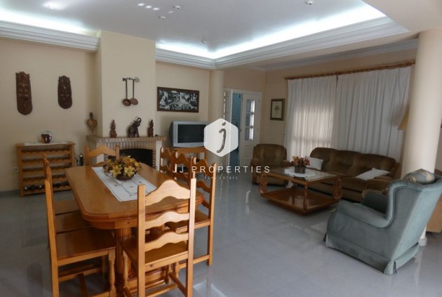 Resale - Villa -
Almoradí - Inland