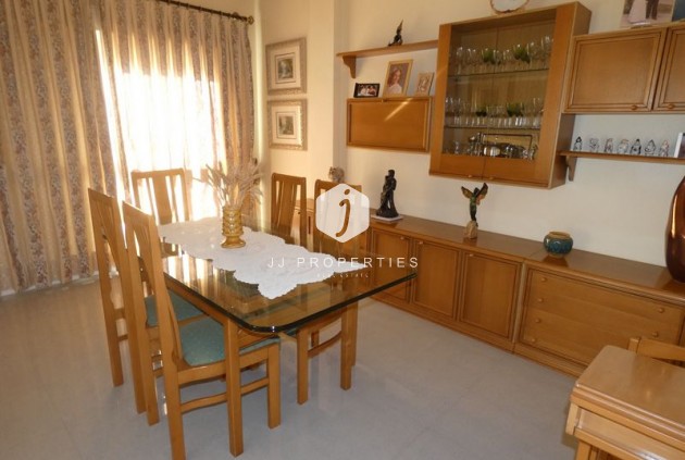 Resale - Villa -
Almoradí - Inland