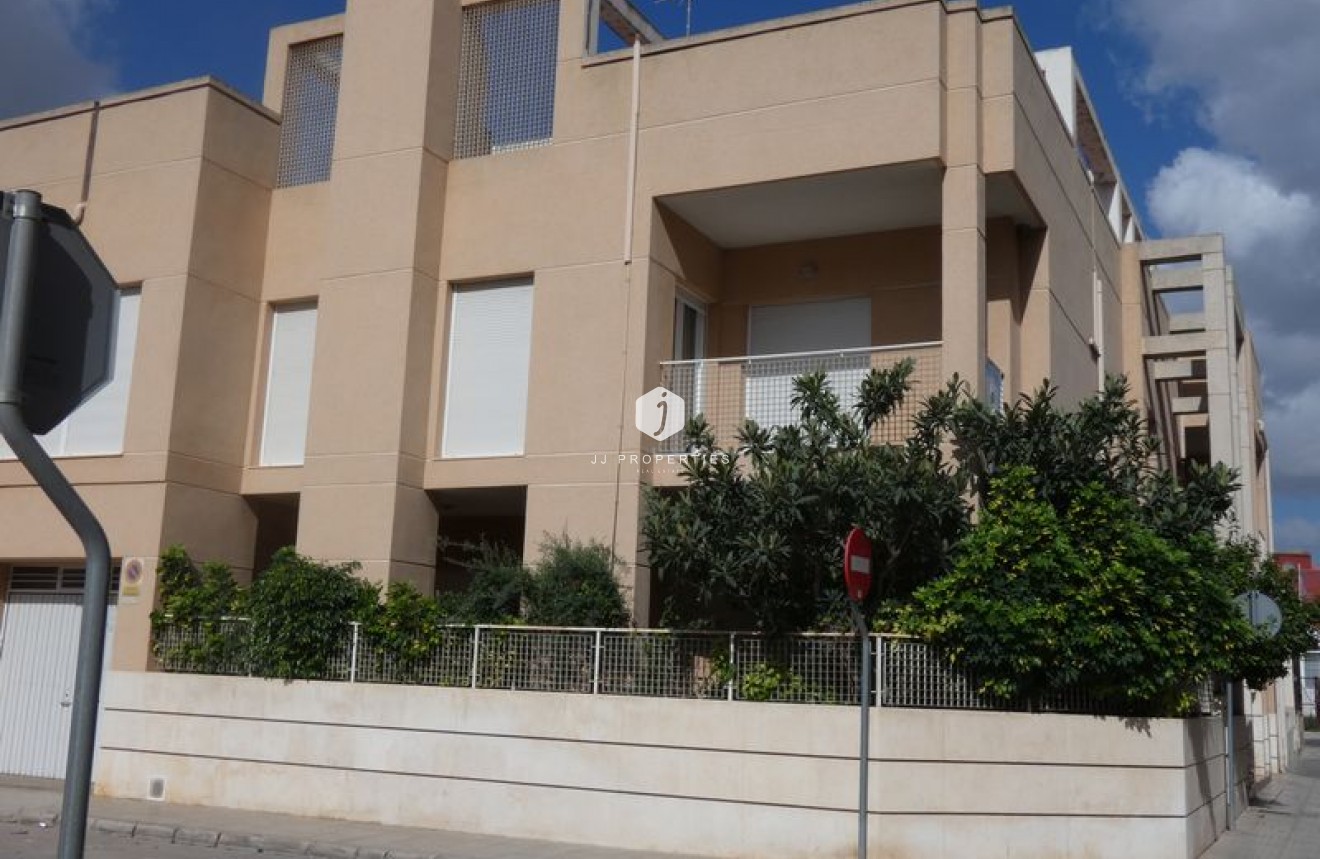 Resale - Villa -
Almoradí - Inland