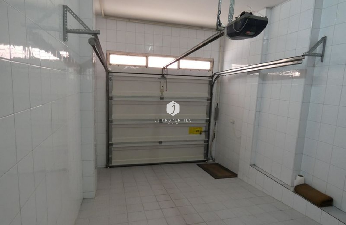 Resale - Villa -
Almoradí - Inland