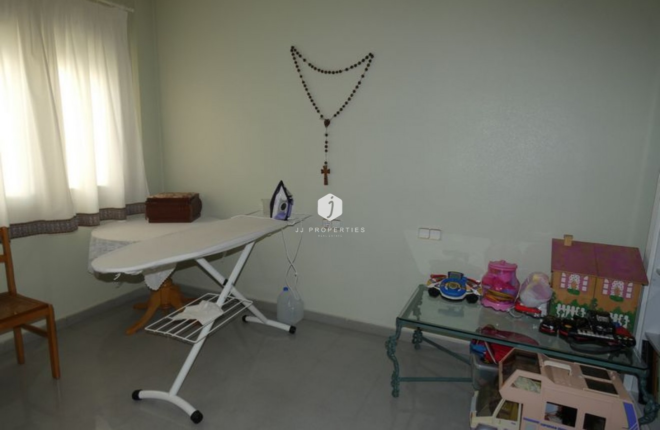 Resale - Villa -
Almoradí - Inland