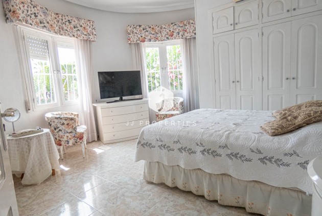 Z drugiej ręki - Villa -
Ciudad Quesada - Costa Blanca