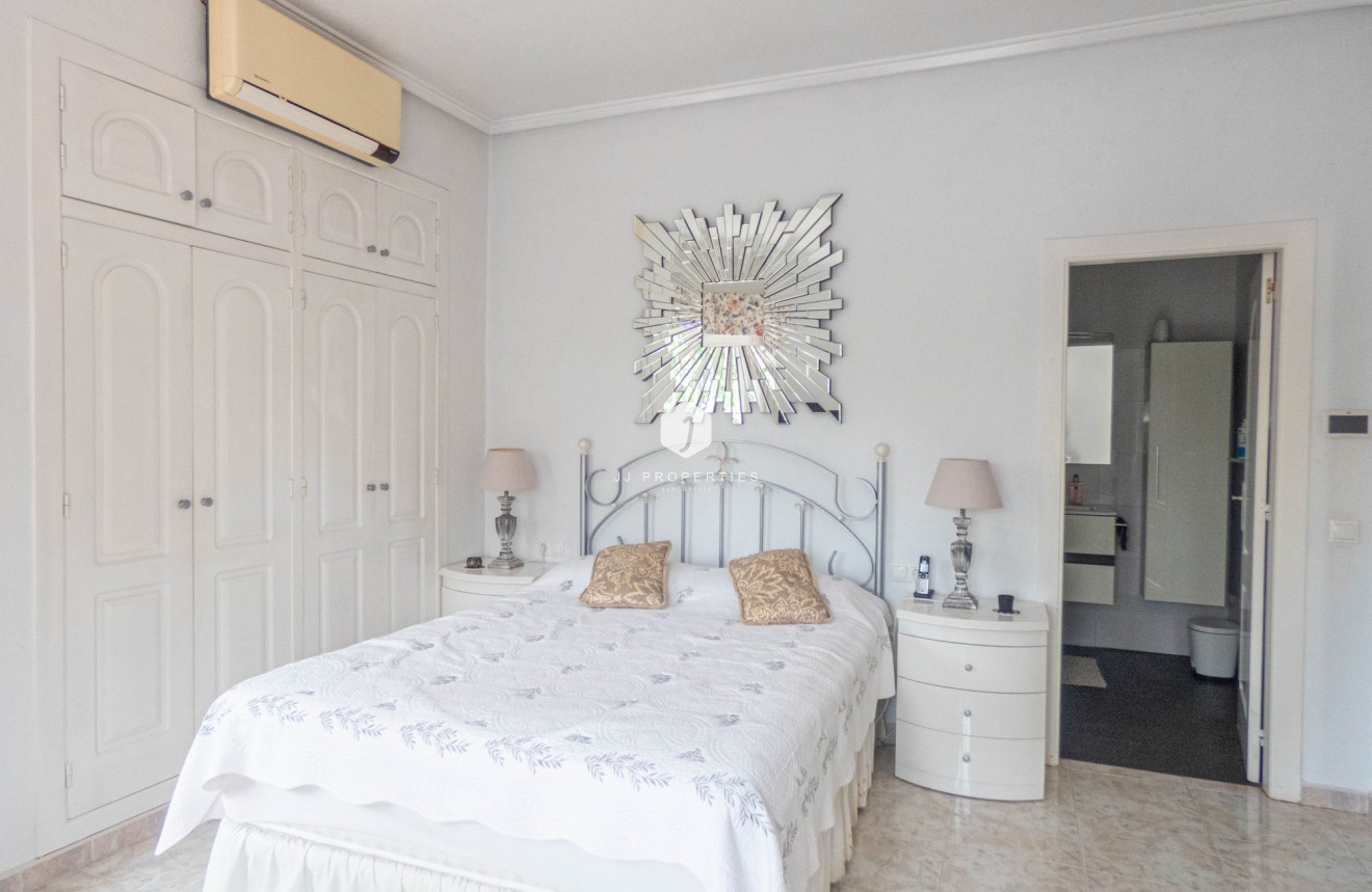 Z drugiej ręki - Villa -
Ciudad Quesada - Costa Blanca