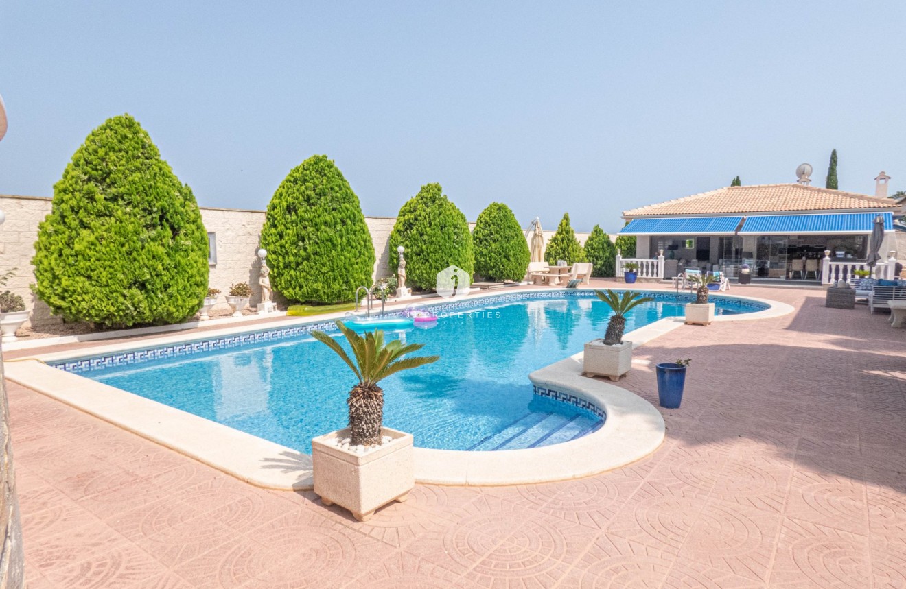 Z drugiej ręki - Villa -
Ciudad Quesada - Costa Blanca