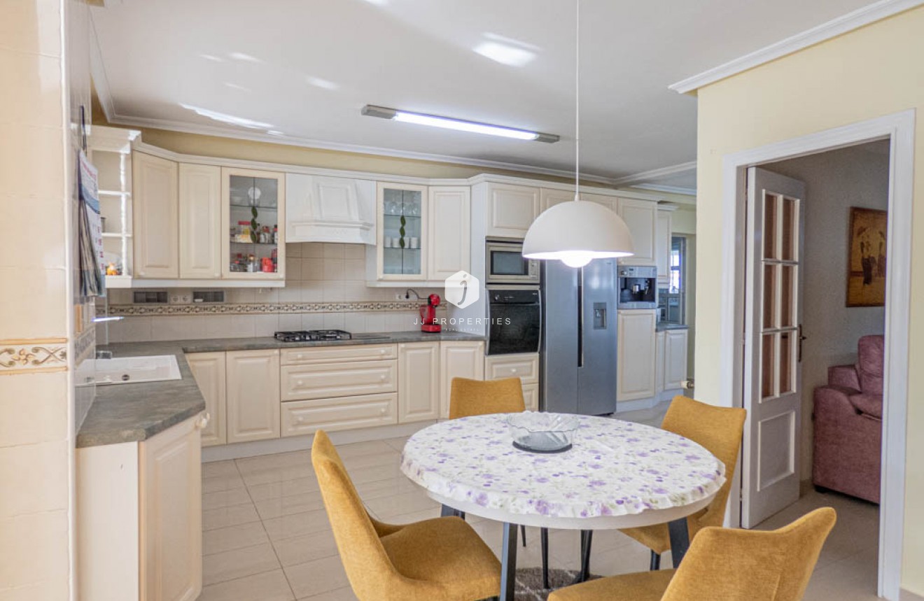 Resale - Villa -
San Miguel de Salinas - Inland