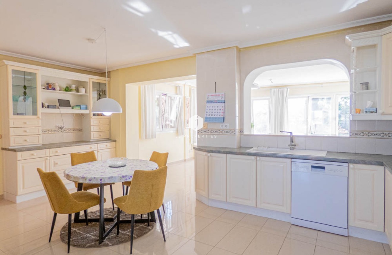 Resale - Villa -
San Miguel de Salinas - Inland