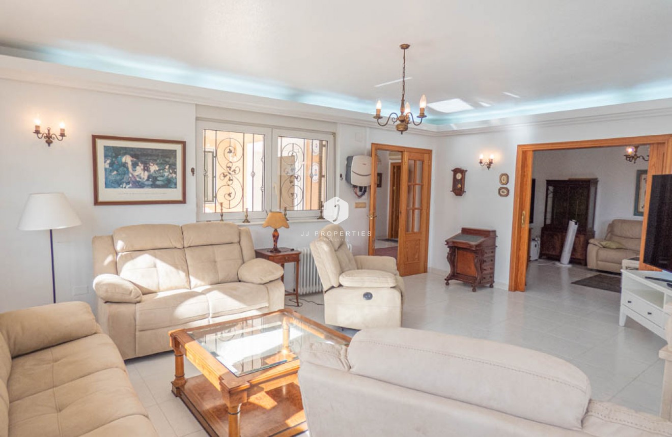 Resale - Villa -
San Miguel de Salinas - Inland